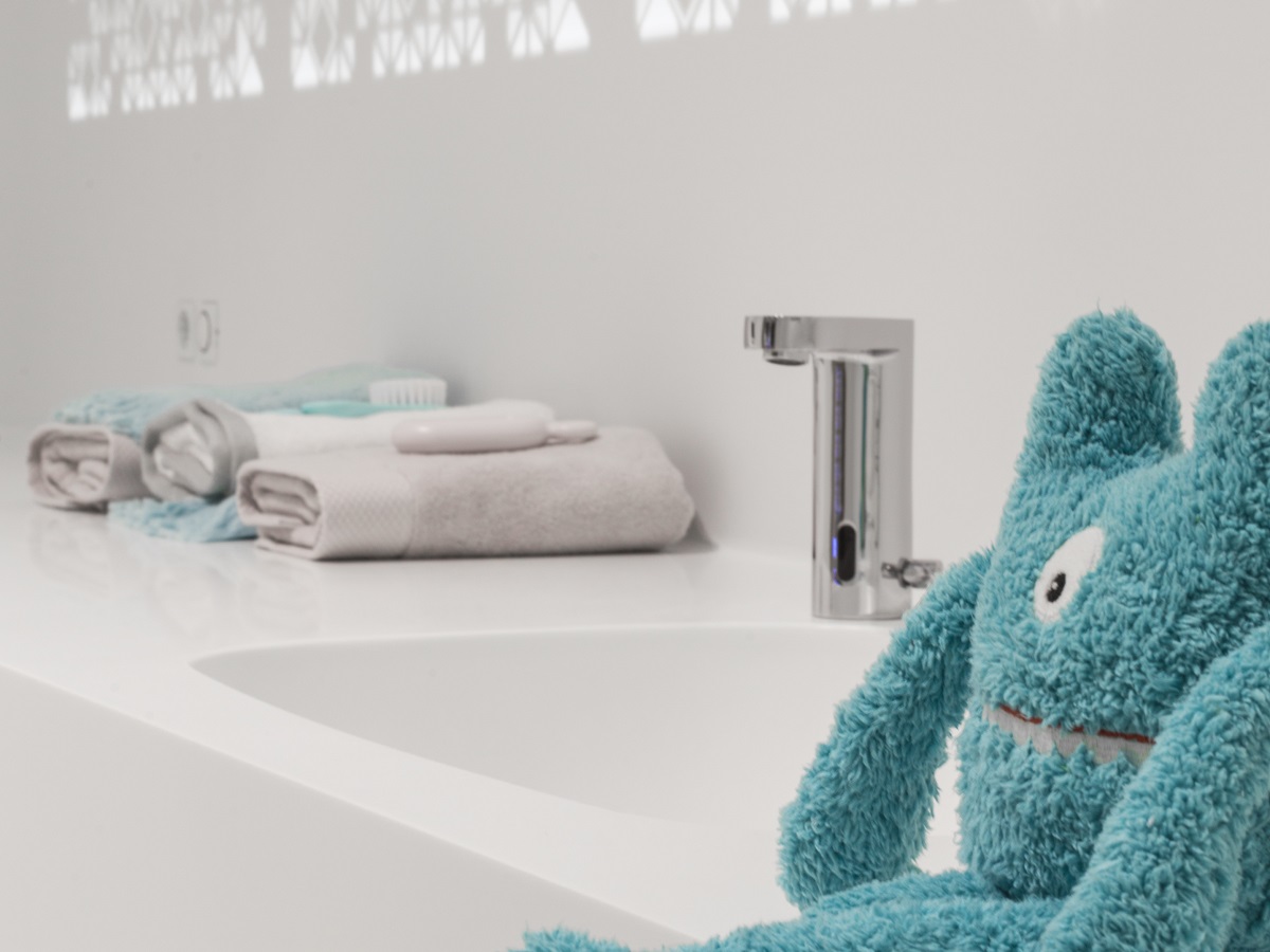 designing children's spaces: creative solutions for children's environments. Solid Surface  commercial & business premises